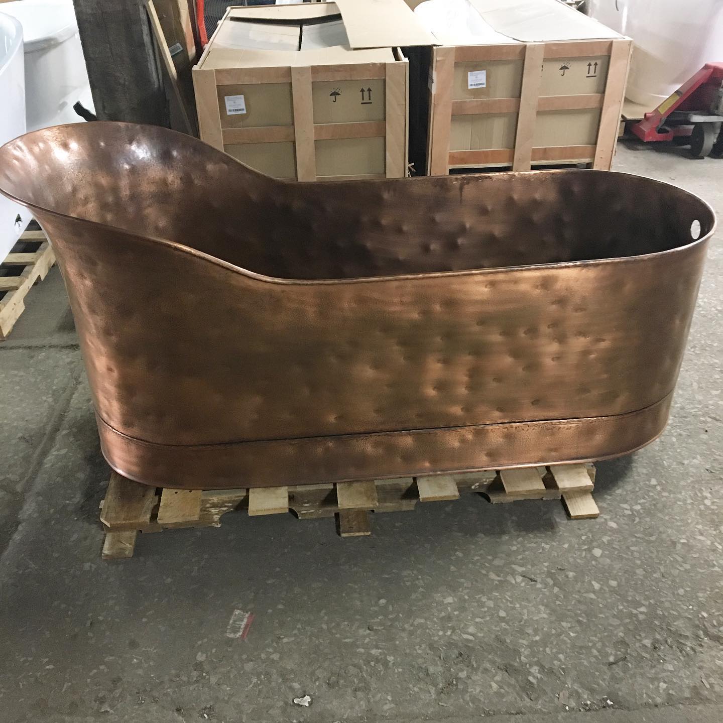 67” Copper Slipper Tub